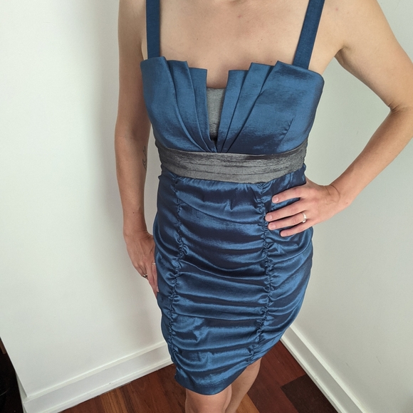 Vintage Shimmer Mini Dress (blue and silver) - Picture 5 of 7